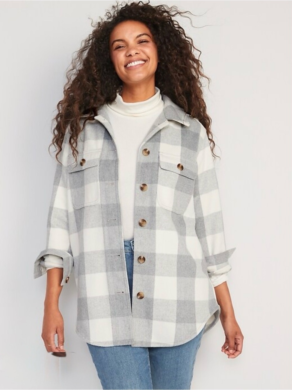 🐠 Old Navy Gray & White Plaid Shacket
